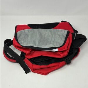 Kong - Red and Gray Dog Medium harness with side bags (Small Cut)